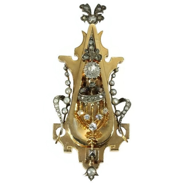 Decorative gold Victorian pendant and brooch with big old mine cut diamond